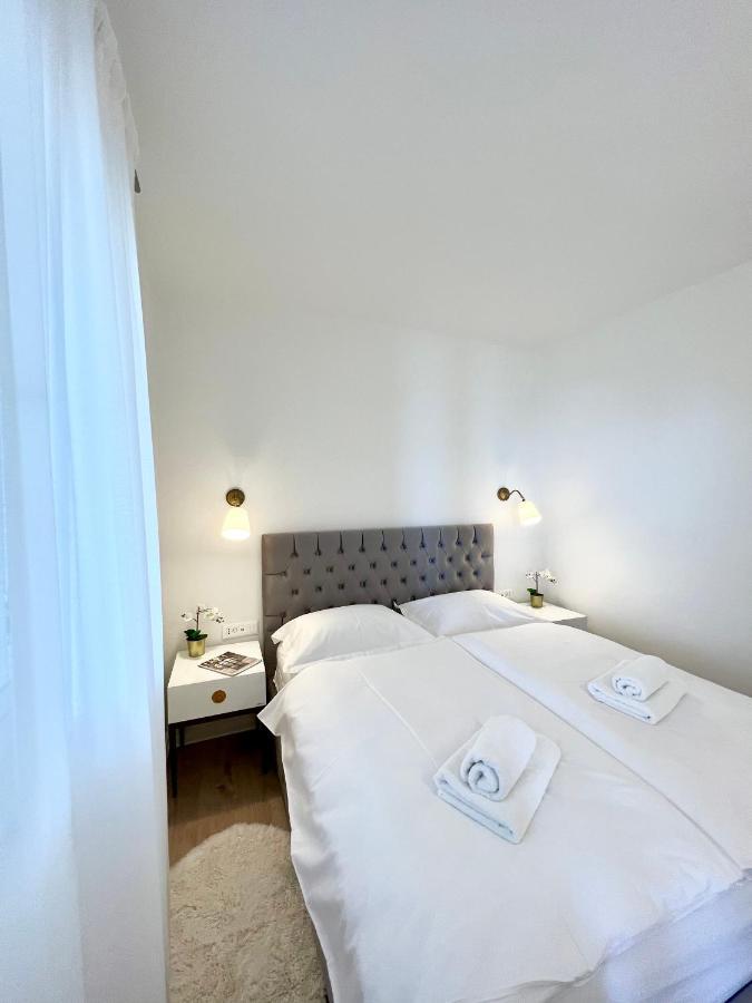 Seaview Pool Apartment-Lumiere, Island Hvar-Gdinj Zewnętrze zdjęcie